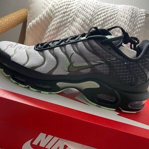 ❌SOLD OUT❌Nike AirMax Plus Tn air BRAND NEW!!